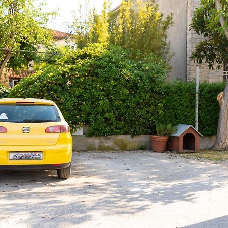 Apartment Nona - Center, 150 Meters From The Beach Supetar Εξωτερικό φωτογραφία